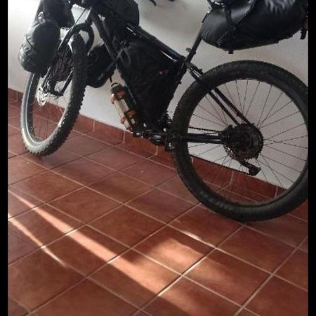 Habitacion Privada May Con Balcon Vecindario  Kültér fotó