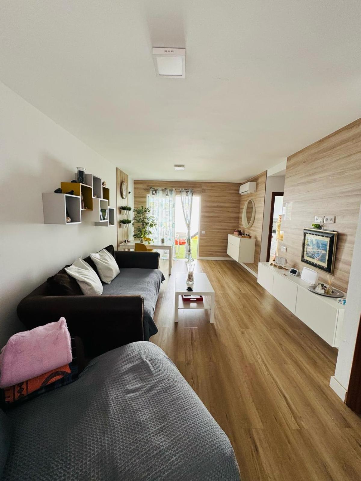 Habitacion Privada May Con Balcon Vecindario  Kültér fotó